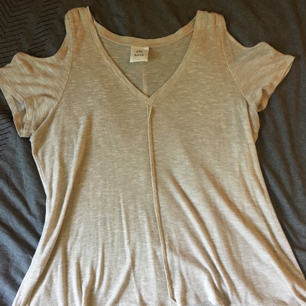 Knox Rose cold-shoulder top.